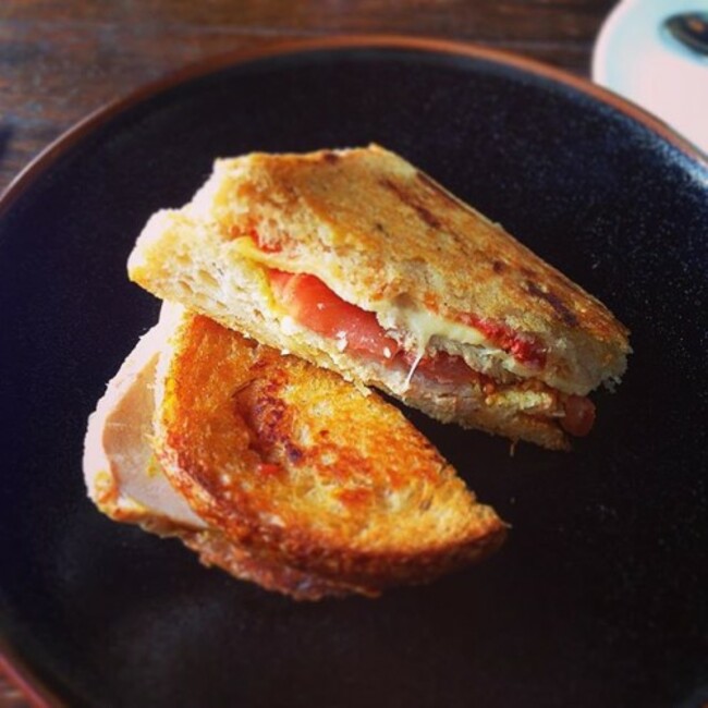 Trentham Toastie #treechange #countryvictoria #toastie #peaceful #organic #mealforameal #foodporn #roadtrip #trentham