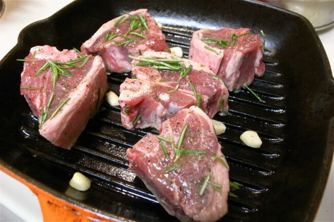 Grilled_Lamb_Loin_Chops-01