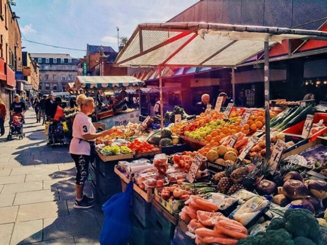 Moore street vendor at Moore street market - #dublinphotos #streetscene #architecture #artful #beautiful #citycentre #cityscape #ilovedublin #lovindublin #ireland #irish #streetscene #dublinstreet #lifestyle #places #perspective #photosofdublin #iphoneonly #vscocam #K3 #market #fruit #photooftheday #discoverydublin #instadaily #thedublinbible #dublinigers #igersdublin