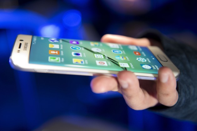 Samsung Galaxy S6 phones unveiled