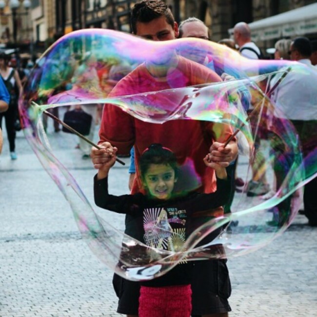 BUBBLES! #prague #czechrepublic #czech #bubbles #vscocam #t5i #interrail #interraileu