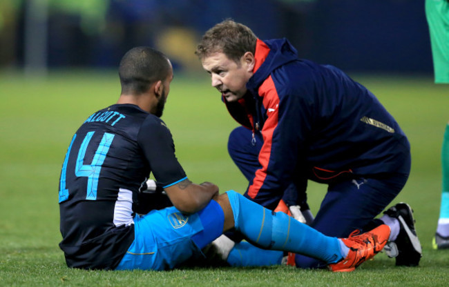 Soccer - Capital One Cup - Fourth Round - Sheffield Wednesday v Arsenal - Hillsborough