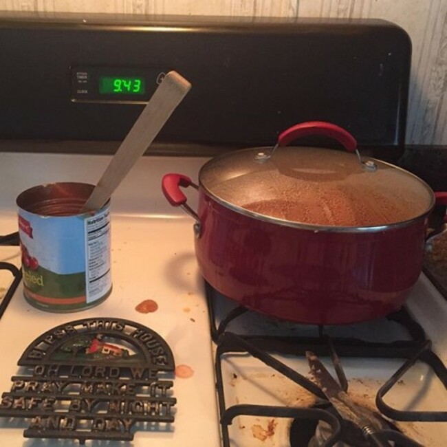 #growingupitalian means that your pot of sauce was on the stove by Friday afternoon and slowly simmered until #Sunday around 3pm. The #grandparents, #aunts #uncles and #cousins would all be around the dining room table licking their chops, waiting for Nan's #macaroni! #childhood #memories #dirtystove #trivet