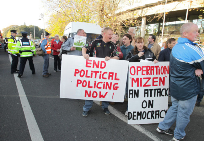 2/11/2015 Protestors block traffic on Conygham Roa