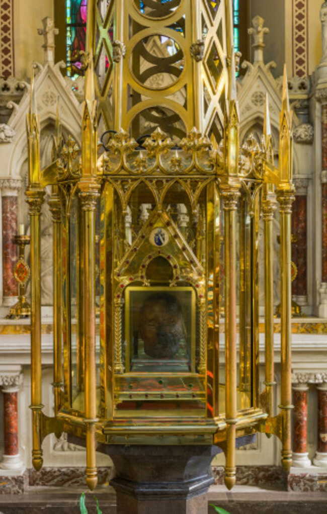 Oliver_Plunkett_Shrine,_St_Peter's_Church,_Drogheda,_Ireland_-_Diliff