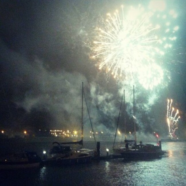 #FocsArtificials al riu Suir de #Waterford #Spraoi #spraoifestival #Eire