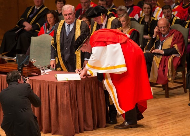 Paul O'Connell receives his honorary doctorate