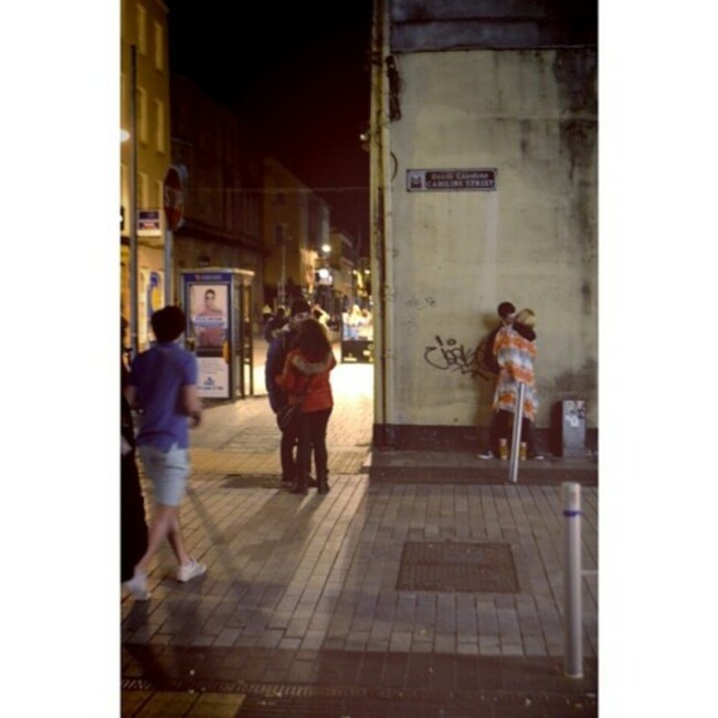 #june#cork#corkcity#corkireland#ireland#oliverplunkettstreet#pub#lights#night#summernights#Saturday#saturdaynight#takeaphoto#traveling#enjoying#love#kisses#boygirl#lookingaround#streat#kissinthestreet#time#inlove#semplicity#colorofthenight#weekend