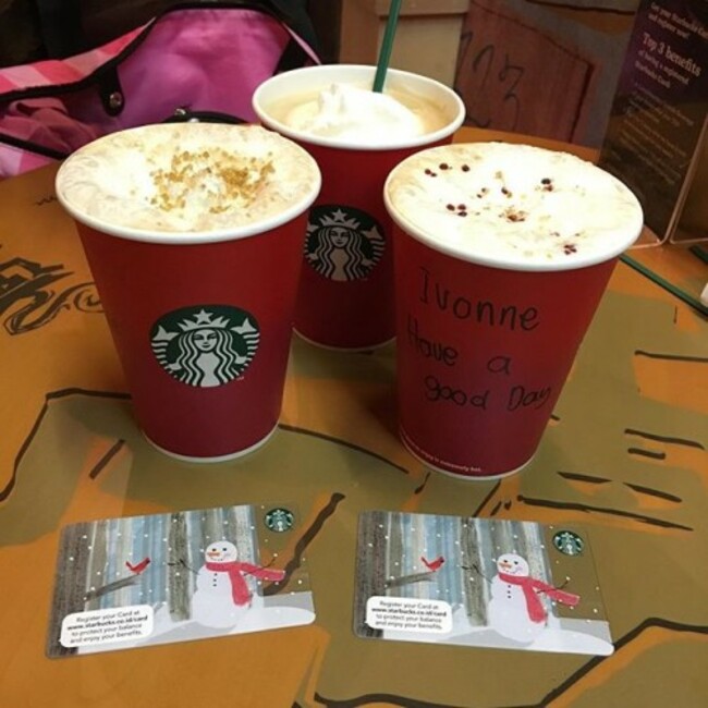 #xmas #starbucksindonesia #holiday #panettone #toffeenutlatte #starbuckscard #snowman #christmastedition #haveagoodday