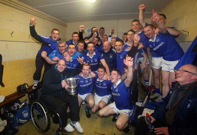 Thurles Sarsfields' players celebrate with the Bob O'Neill cup
