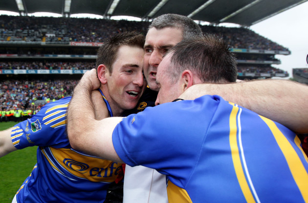 Liam Sheedy celebrates with Conor O'Mahony and Eoin Kelly