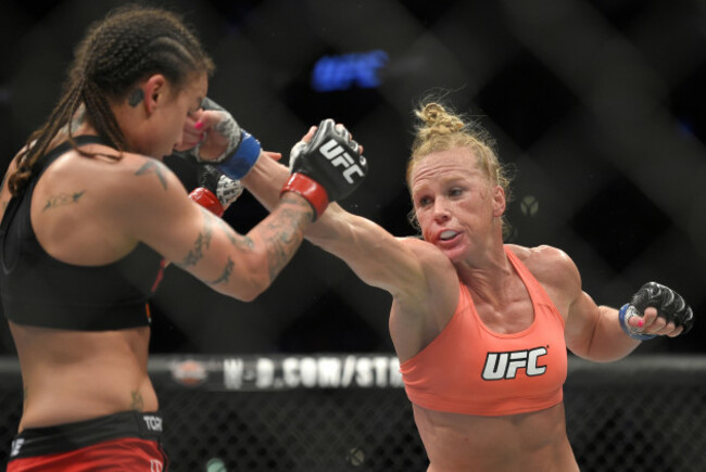 MMA Rousey Holm