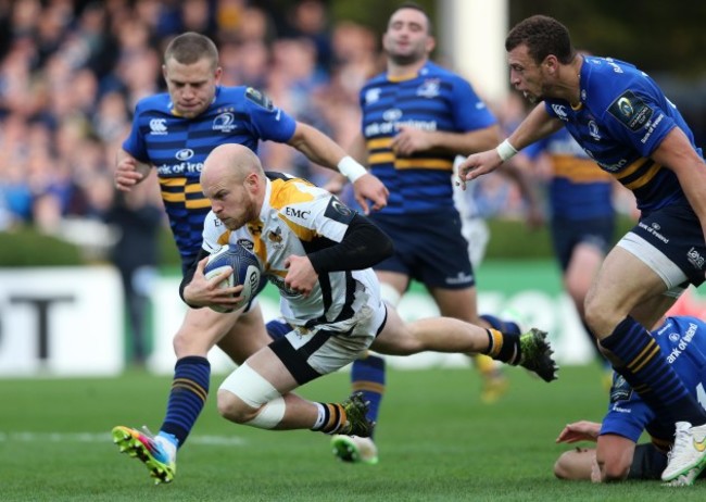 Joe Simpson scores their second try