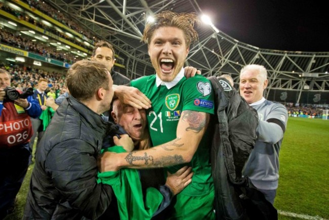 Aiden McGeady, Dick Redmond and Jeff Hendrick celebrate