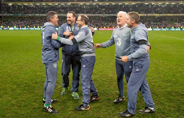 Roy Keane, Gerard Dunne and Martin O'Neill celebrate