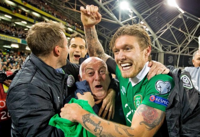 Aiden McGeady, Dick Redmond and Jeff Hendrick celebrate