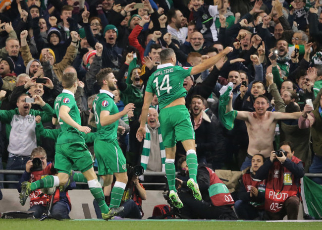 Republic of Ireland v Bosnia and Herzegovina - UEFA Euro 2016 Qualifying - Play-off - Second Leg - Aviva Stadium