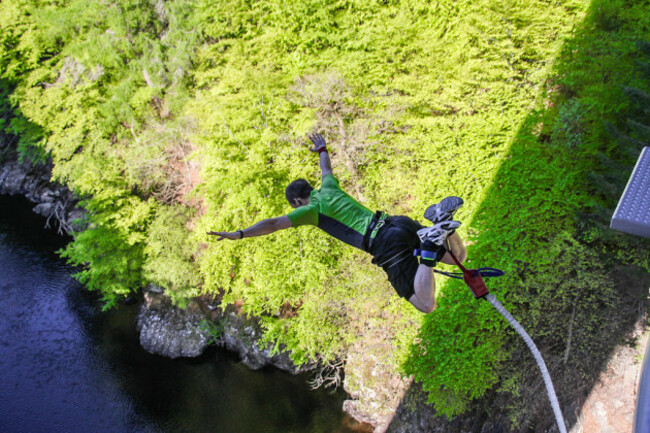 Bungee jump