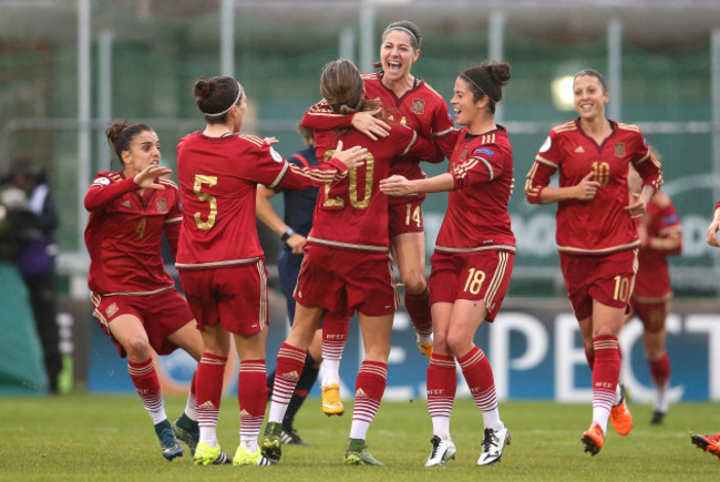 Vicky Losada celebrates scoring