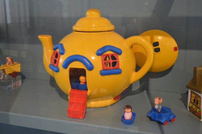 Big Yellow Tea Pot