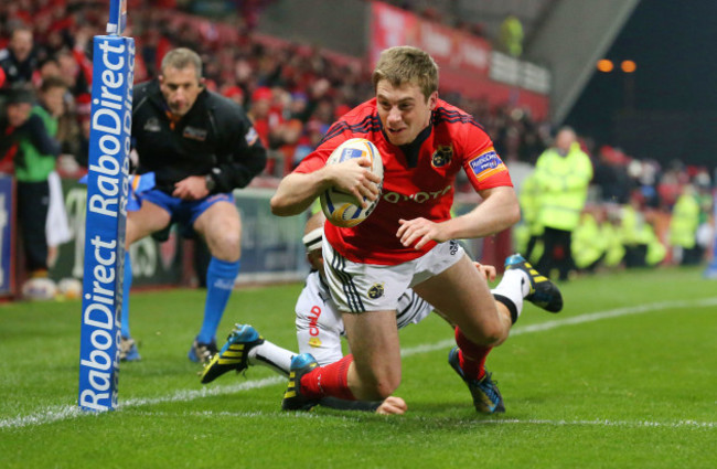 Luke O'Dea dives in to score a try