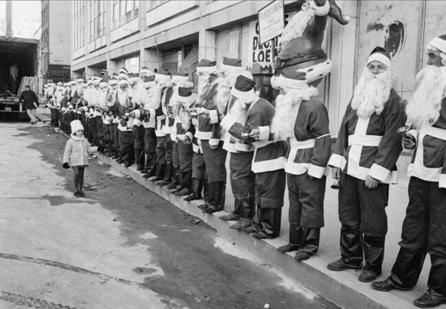 NYC SANTA CLAUS SEASON