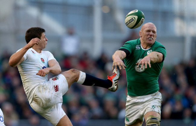 Paul O'Connell blocks down Ben Youngs