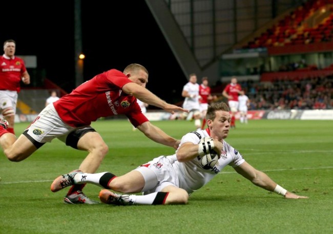 Craig Gilroy scores a try