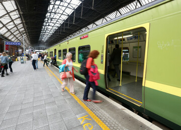 4/9/2014 Trains Stations