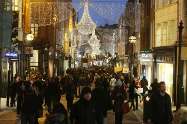 20/11/2013. Christmas Shoppers