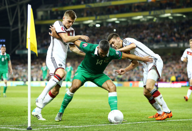 Jonathan Walters under pressure