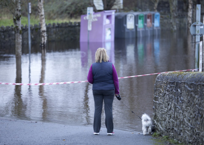 14/12/2015. Floods Shannonbridge. The swollen Shan