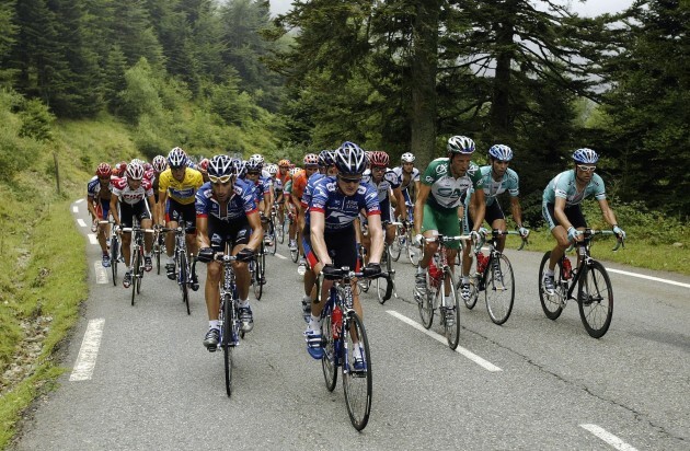 floyd-landis-and-lance-armstrong-at-the-tour-de-france-in-2003