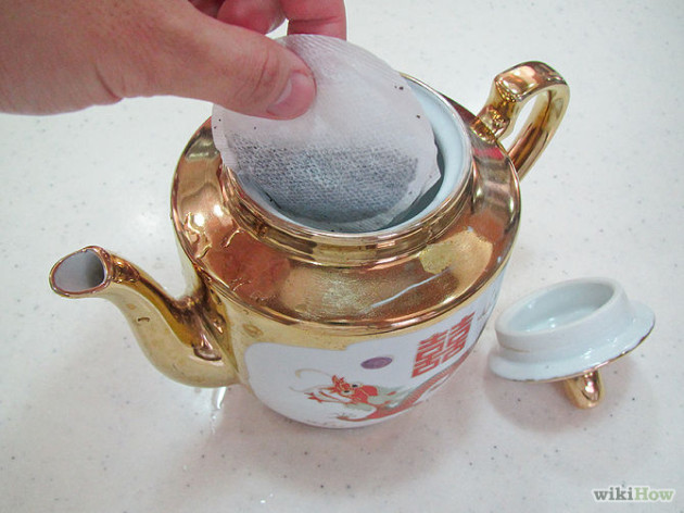 670px-Brew-Tea-With-a-Teapot-Step-3