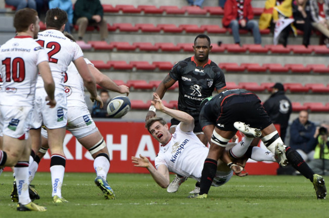 Thierry Dussautoir tackles Andrew Trimble