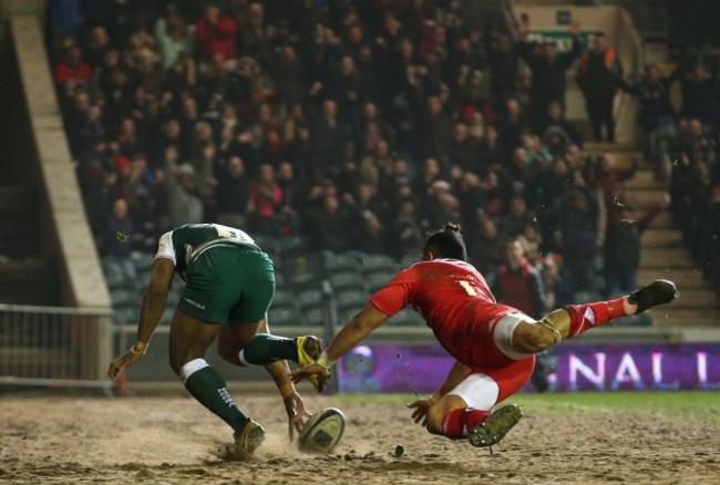 Vereniki Goneva scores their second try