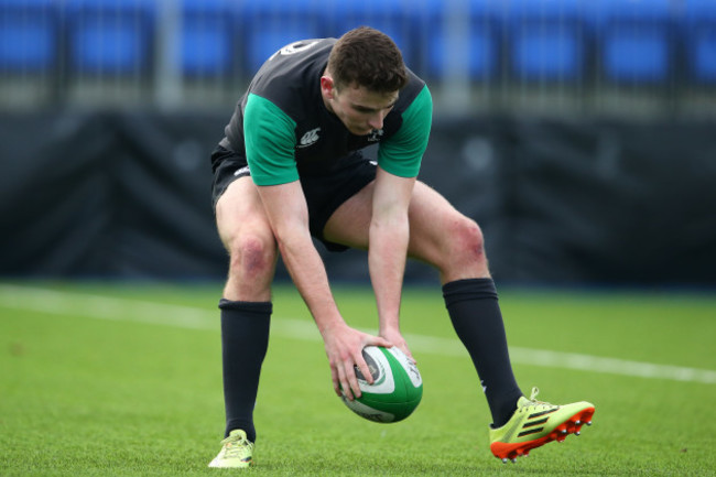 Shane Daly scores a try