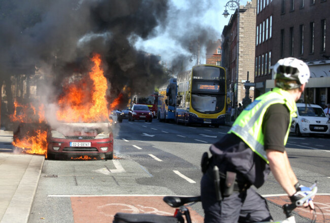 26/9/2015 Burning Car