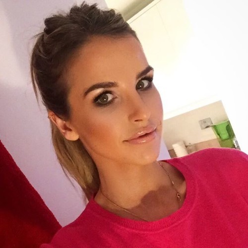 Love this make up look on my @hellomaguk blog from @rebeccatoddmua check out how to do it on the blog... http://blog.hellomagazine.com/voguewilliams/ ❤️