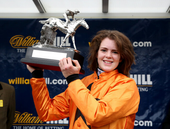 Kempton Park Races - William Hill Winter Festival - Day One
