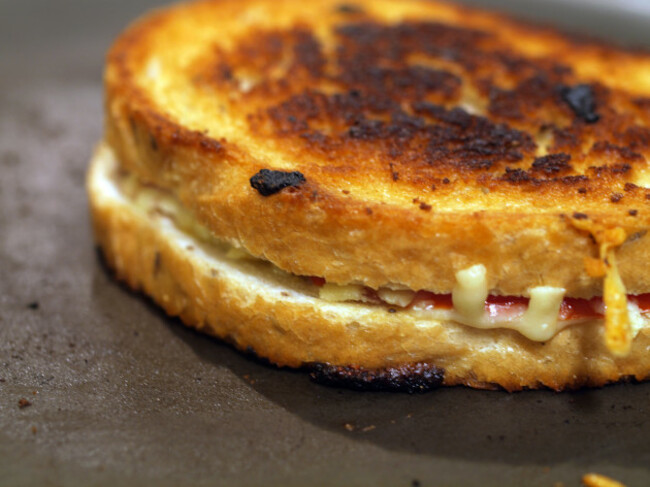 grilledcheese_110808_image5-2000x1500