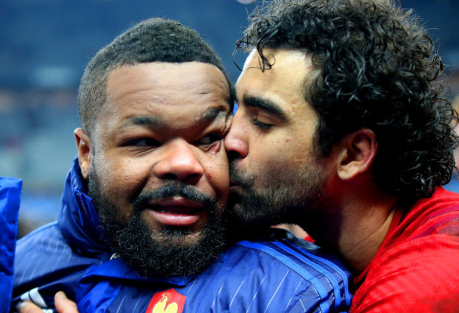 Yoann Huget celebrates with Mathieu Bastareaud