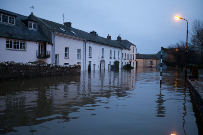 30/12/1015. Storm Frank Inistioge. Inistioge in Co