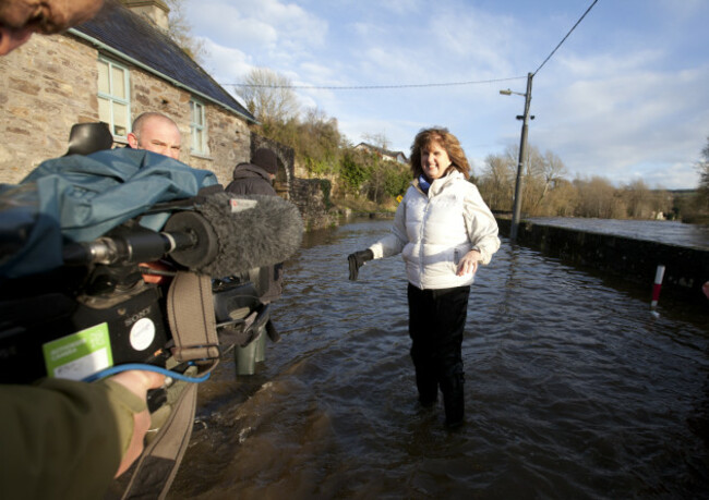 31/12/2015. (Image 3).Tanaiste Burton Visits Thoma