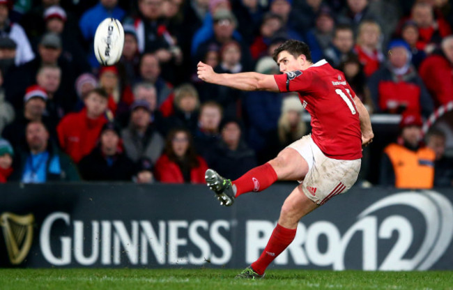 Ian Keatley kicks a second half penalty