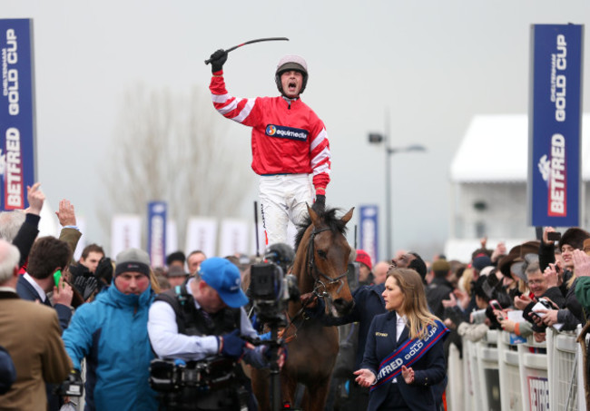 Horse Racing - 2015 Cheltenham Festival - Gold Cup Day - Cheltenham Racecourse