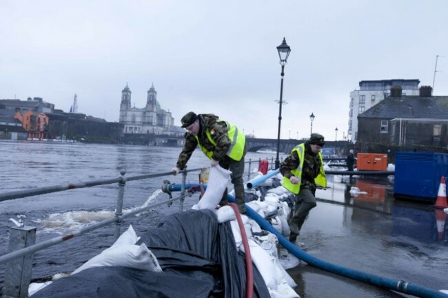 4/1/2016. Storm Frank Athlone. L to R. Privates Oi