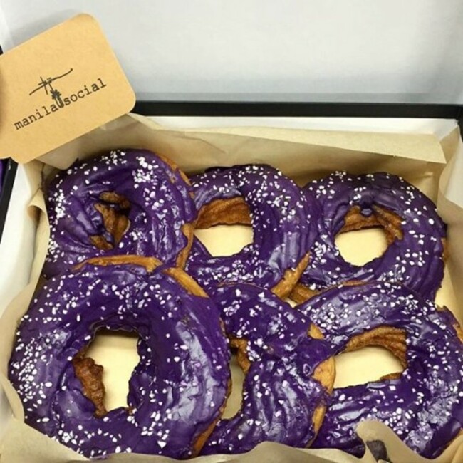 @manilasocialclub is taking UBE DONUT ORDERS for this Friday, Nov 20th! We take Pre-orders ONLY, make donuts fresh Friday morning, pack them up, and have them ready for you to pick up every Friday! Please go to www.ManilaSocialClub.com and click the Donut Order Form link to order! Thanks, @richthebarber at @filthyrichbarbershop for taking this awesome pic! #manilasocialclub#brooklyn#williamsburg#donuts#fresh#homemade#ube#dessert#sugar#mornings#coffee#doughnut#feastagram#buzzfeast#newforkcity#eater#timeoutnewyork#sweets#doughnuts#ubedonuts#filipinofood#pinoyfood#filipinos#nyc#pinoy