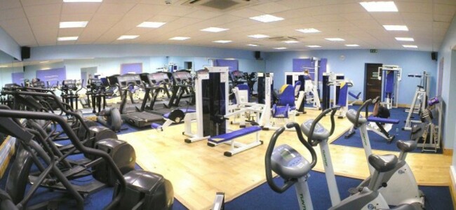 463729_376790562332552_1188873561_o