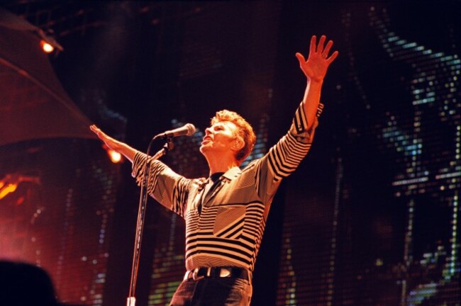 DAVID BOWIE IN CONCERT AT THE BIRMINGHAM NEC ARENA